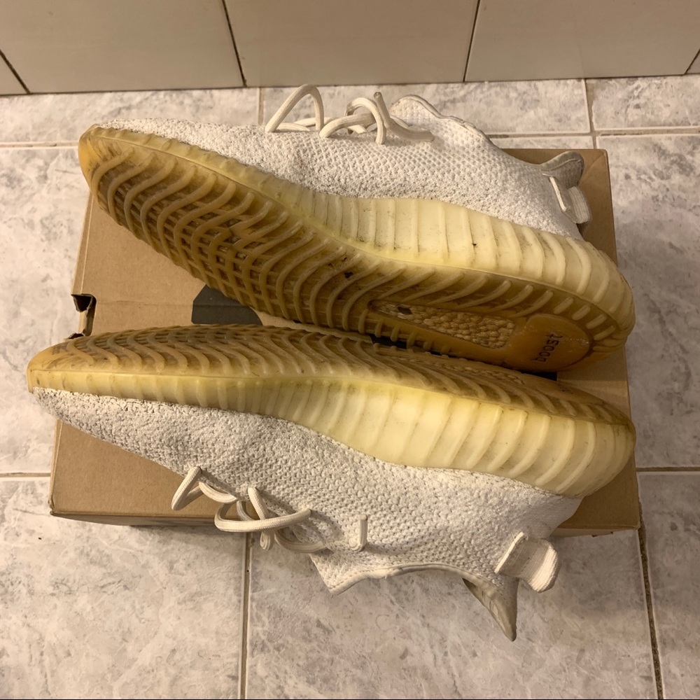 Yeezy 350 Cream/Triple White Sneakers Size 10.5M - Picture 7 of 10